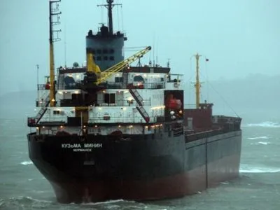 Корабль РФ сел на мель у берегов Британии