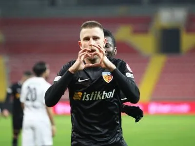 Украинский нападающий Кравец оформил дубль в Кубке Турции