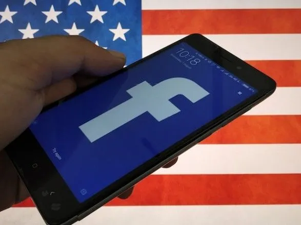 В США подали иск к Facebook из-за скандала с Cambridge Analytica