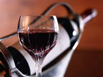 Закарпатские депутаты предлагают не облагать акцизом сухое вино