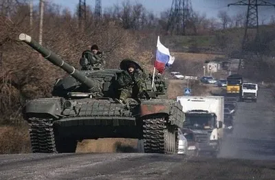 Порошенко розповів, скільки російських танків на українському кордоні
