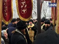 Верующие УПЦ МП вышли под ВР из-за переименования церкви в "российскую"