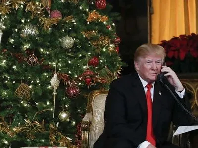 Трамп из-за прекращения работы правительства останется на Рождество в Белом доме