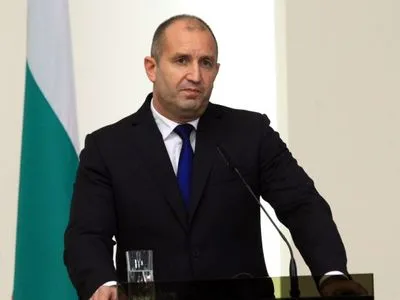 Президент Болгарії назвав фарсом рекомендації щодо закупівлі винищувачів F-16