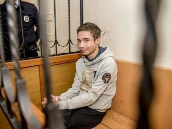 Грибу в РФ отказали в домашнем аресте, несмотря на угрозу внутреннего кровотечения