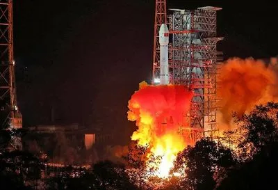 В Китаї запустили новітній супутник для роздачі інтернету