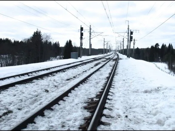 Скоростной поезд сбил человека в Полтавской области