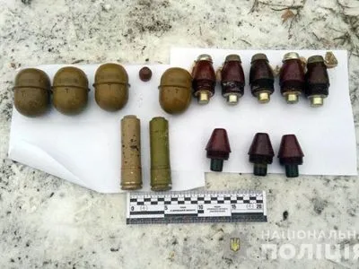 На железнодорожной станции нашли схрон боеприпасов