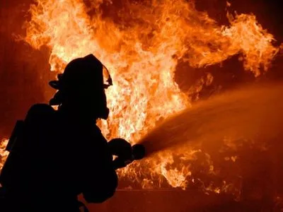 Во Львовской области горела школа, полностью сгорела крыша