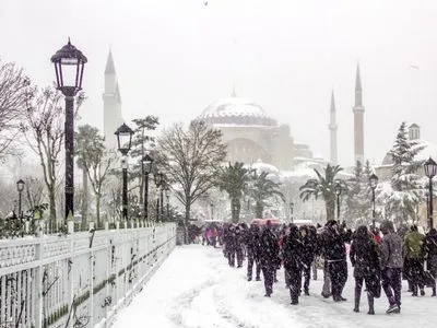 Через снігопад у Туреччині сталися масштабні ДТП: десятки постраждалих