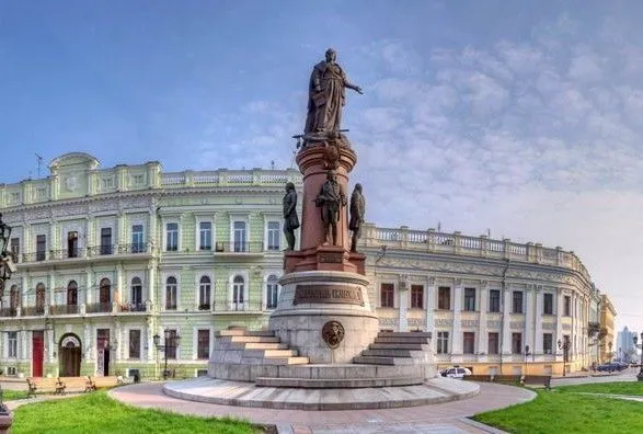 В горсовете рассказали, будут ли сносить памятник Екатерине II в Одессе