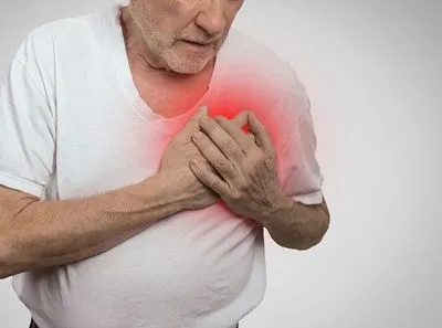 Медик попередив про ризик інфарктів та інсультів у новорічну ніч