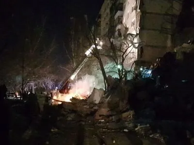 Взрыв в Магнитогорске: число жертв возросло - под завалами нашли тела