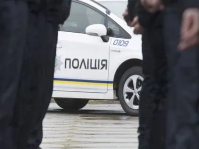 Во Львове полицейский на "евробляхе" сбил насмерть женщину и скрылся
