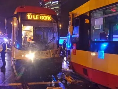 В Варшаве столкнулись трамваи, более десятка пострадавших