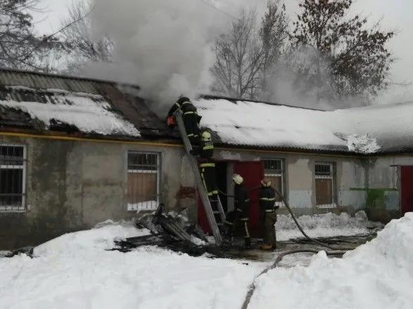 В Харькове горел склад со швейной фурнитурой