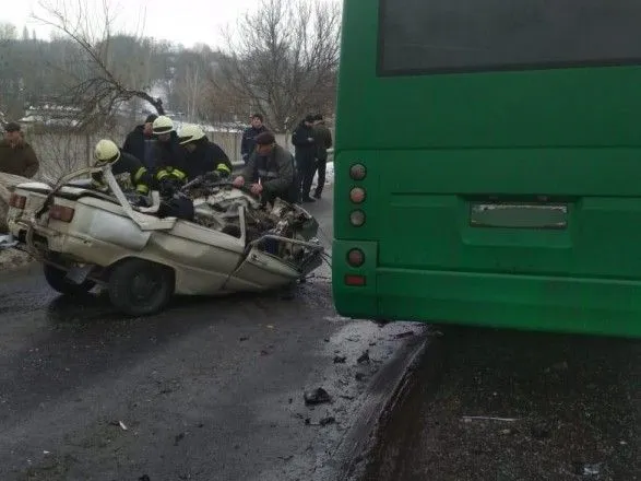 Страшное ДТП в Киевской области: три человека погибли, четверо госпитализированы
