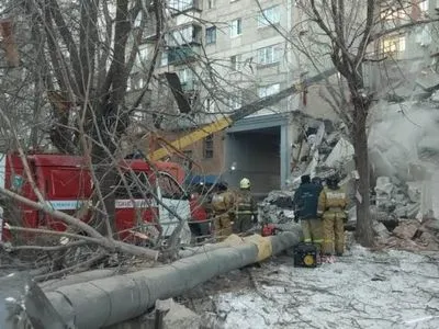 Рятувальні роботи у Магнітогорську призупинені через загрозу обвалення