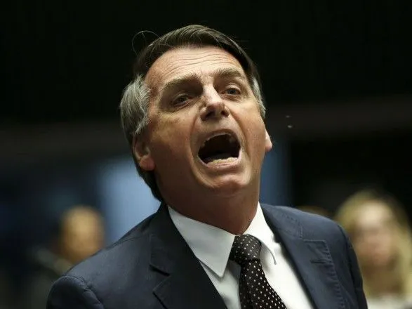 Президент Бразилии пообещал освободить страну от "социализма и политкорректности"