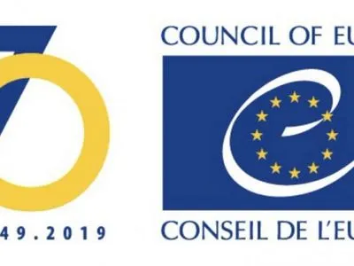 Официальное лого 70-й годовщины Совета Европы - в украинских цветах