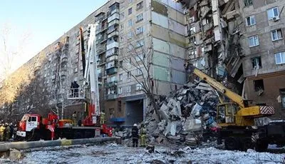 Кількість загиблих при обваленні будинку в Магнітогорську зросла до 38