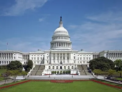 Палата представників США: проти "шатдауну" і стіни