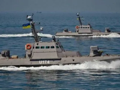 Украинские корабли в Керченском проливе обстреляли из крупнокалиберного орудия - адвокат