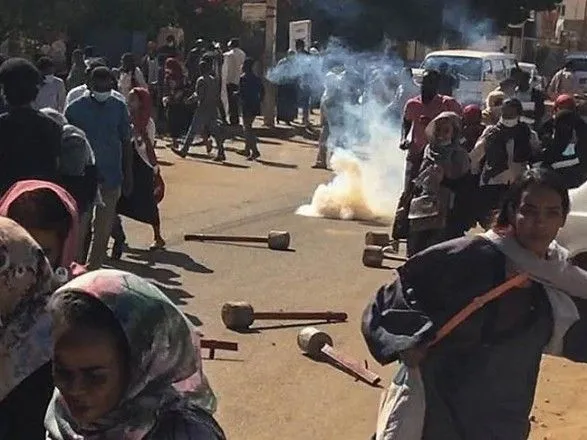 u-sudani-zatrimano-bilshe-800-uchasnikiv-protestu