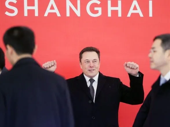 Tesla запустила будівництво суперзаводу в Китаї