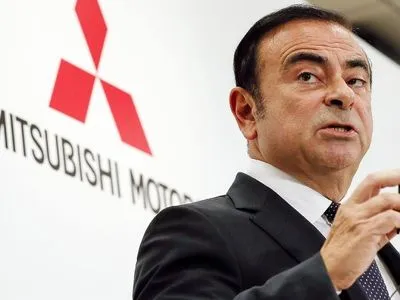 Экс-глава Nissan впервые прибыл в суд, чтобы заслушать причины ареста