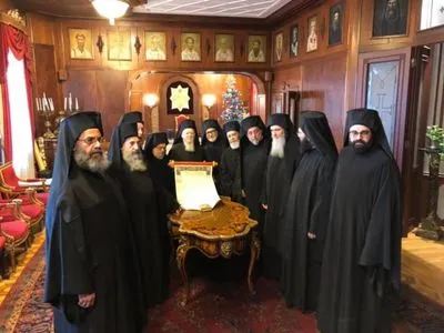 Показали фото с подписания Томоса членами Синода Вселенского патриархата
