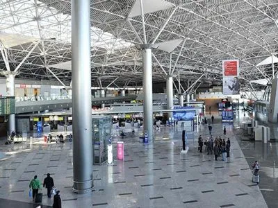 В туалете аэропорта Москвы нашли труп мужчины