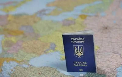 Україна піднялася в рейтингу паспортів світу
