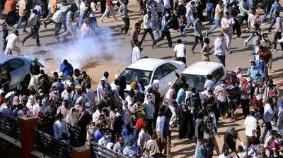 В Судане слезоточивым газом разогнали протест