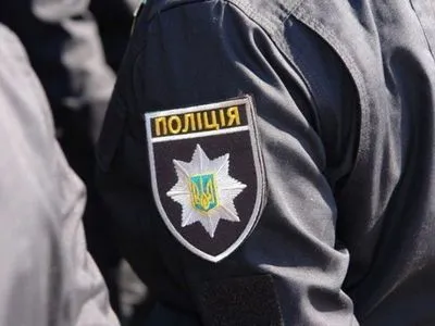 В Киеве неизвестные пытались блокировать подразделение Нацполиции, есть задержанные