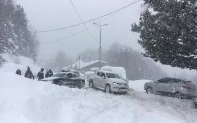 Снегопады на Балканах: школы закрыты, с транспортом перебои