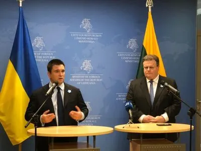 Україна та Литва обговорили протидію агресії РФ