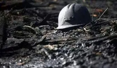 Из-за обвала шахты в Китае погибли не менее 19 человек