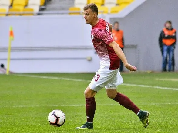dvoye-futbolistiv-zalishili-stan-fk-lviv