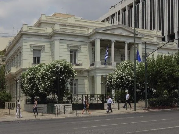 МИД Греции просит РФ не вмешиваться в ее внутренние дела через соглашение с Македонией