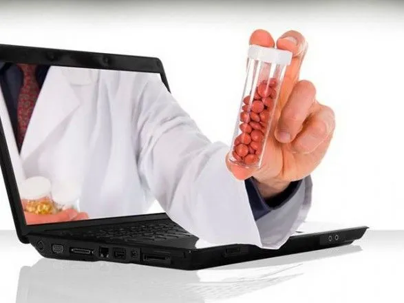 В Раде предлагают разработать госпрограмму по борьбе с продажей лекарств в Интернете