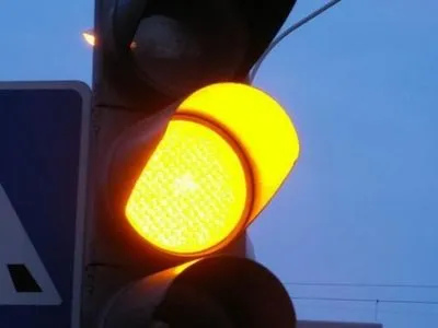 У Львові чоловік намагався повіситися на світлофорі