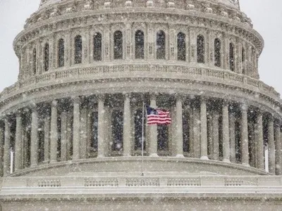 Вашингтон накрыла сильная снежная буря