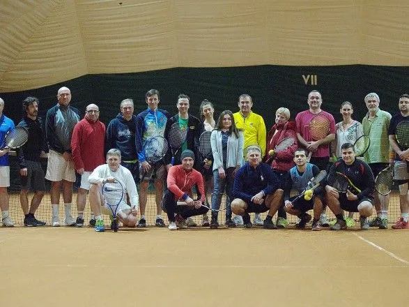 u-stolitsi-vidbuvsya-vidkritiy-chempionat-kiyeva-z-tenisu-sered-mas-media