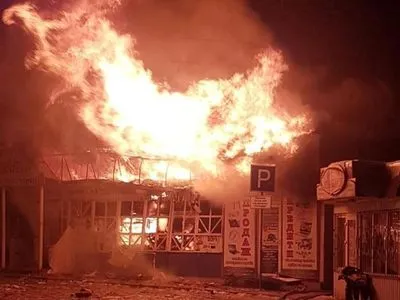 Во Львовской области полностью сгорел магазин