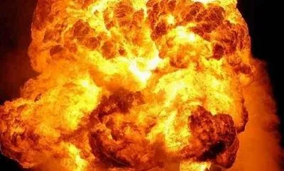 Во Львовской области пару часов тушили пожар на масляном заводе