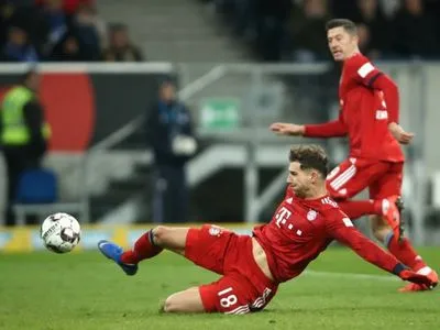 Дубль Горетцки помог "Баварии" продолжить победную серию в Бундеслиге
