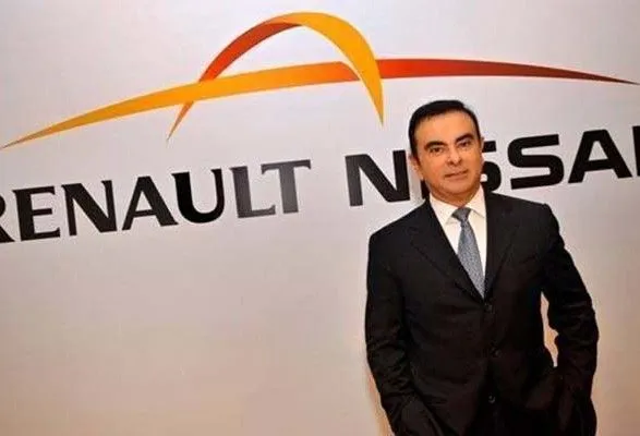 Уряд Франції прокоментував можливе об'єднання Nissan та Renault в одну компанію
