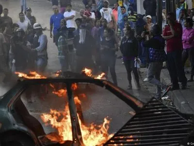 В Венесуэле подавили бунт группы национальных гвардейцев