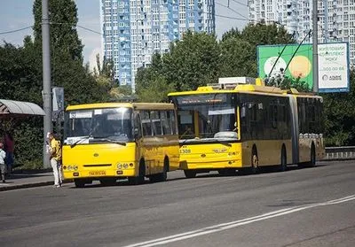 Опубликованы схемы движения транспорта Киева в связи с Днем Соборности